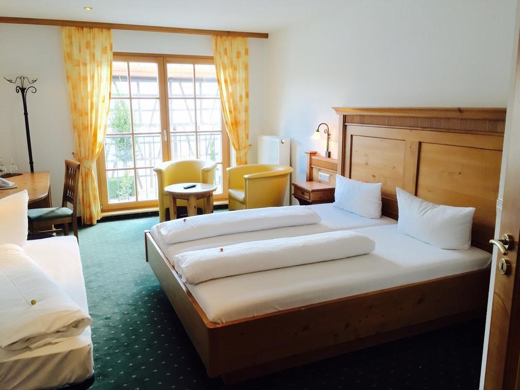 Hotel Ochsen Friesenheim  Chambre photo