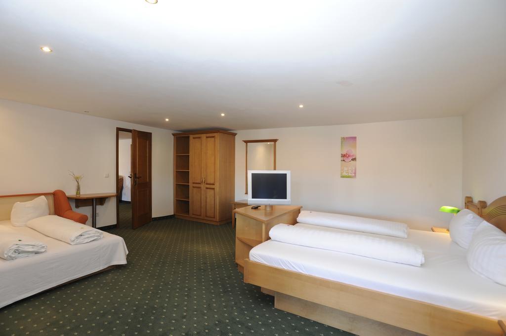 Hotel Ochsen Friesenheim  Chambre photo