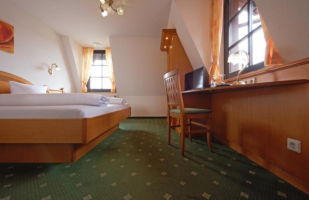 Hotel Ochsen Friesenheim  Extérieur photo